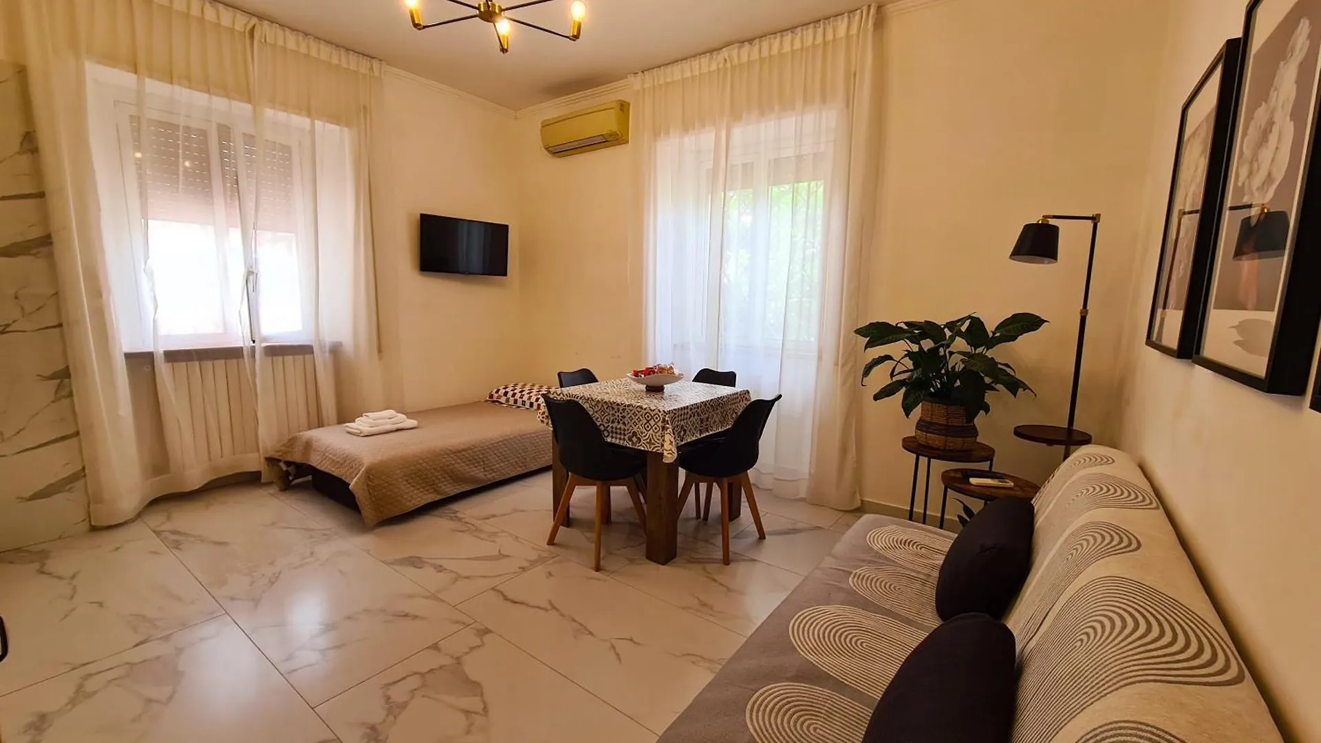 Bed & Breakfast Monti Di San Paolo Guesthouse With Free Private Parking Acilia